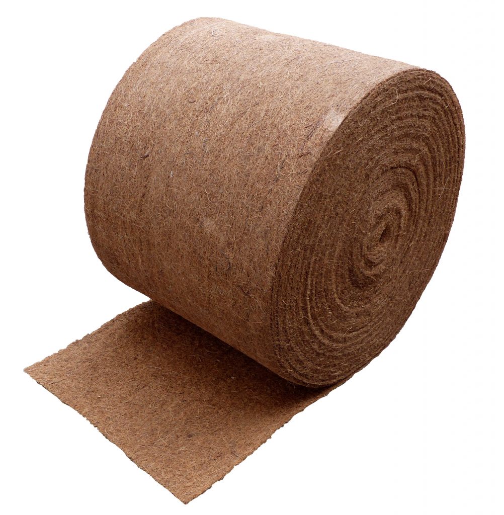 Coconut fibre mat in roll form